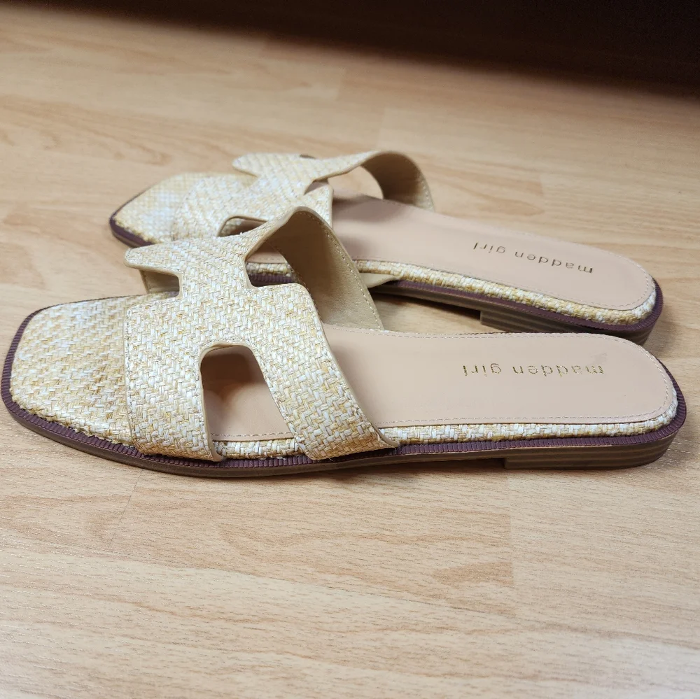 Steve Madden‎ / Madden Girl Hailey Raffia Beige Slide On Flat Sandals Size 9